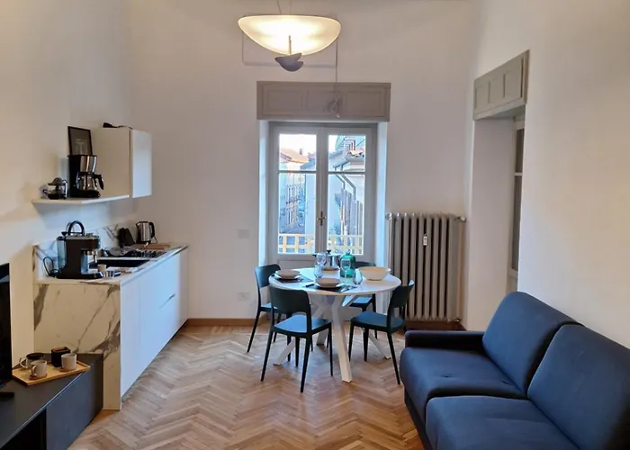 Apartamento Chic Brand New At Palazzo Giuliani In Verbania *