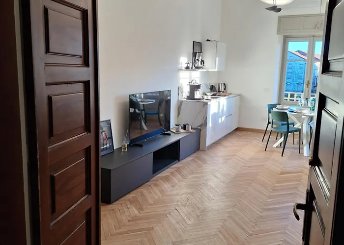 Chic Brand New At Palazzo Giuliani In Verbania Apartamento Intra