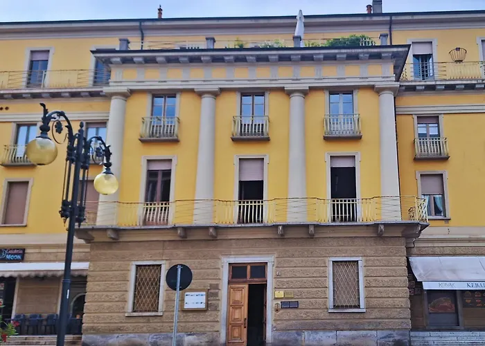 Apartamento Chic Brand New At Palazzo Giuliani In Verbania