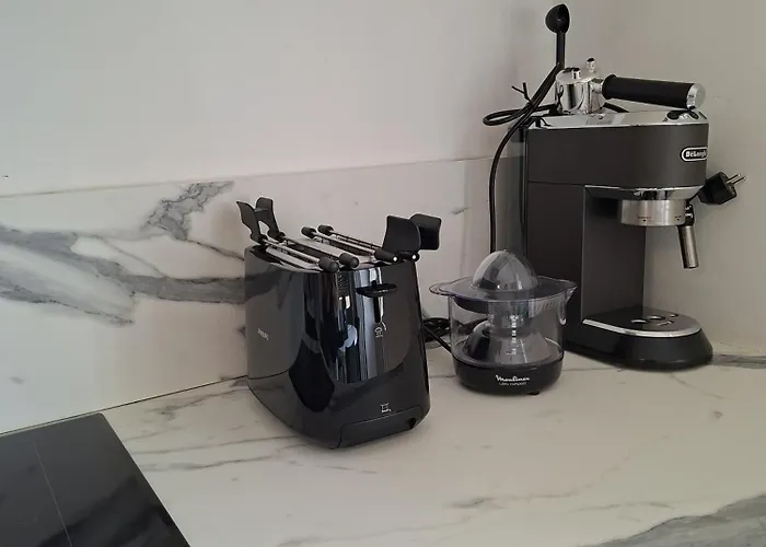 Apartamento Chic Brand New At Palazzo Giuliani In Verbania Intra